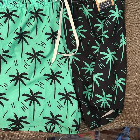 Chubbies Classic Swim Trunks in The Throne of Thighs. 5.5 inch inseam. NWT! - Picture 5 of 5